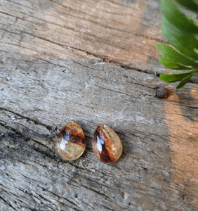Teardrop studs